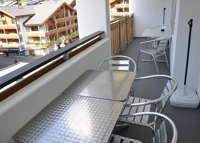 ハウス ビクトリア A アパート *