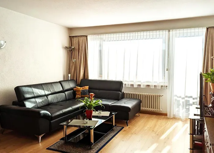 アパート ハウス ビクトリア A *