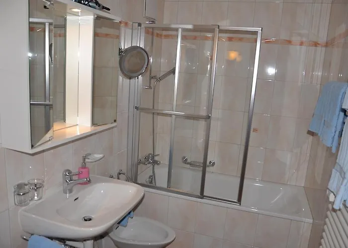 ハウス ビクトリア A アパート