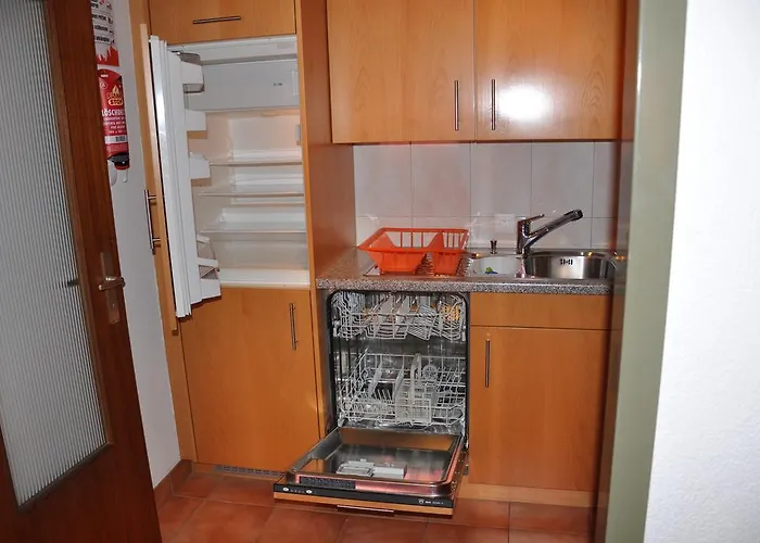 ハウス ビクトリア A *